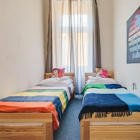 Pop Art Apartment *