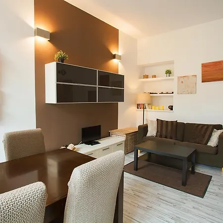 Apartment Sunny In Center Prague