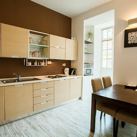 Apartment Sunny In Center
