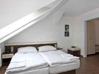 Vysta Hotel