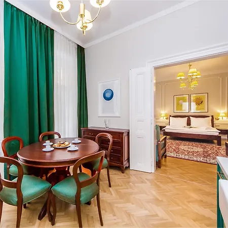 Apartment Manesova No.5