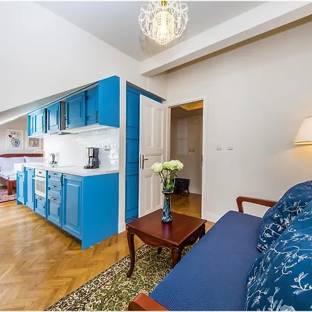 Manesova No.5 Apartment *