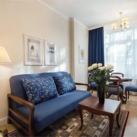Apartment Manesova No.5