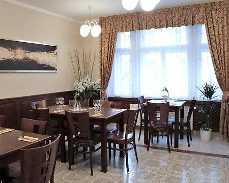 Anyday Apartmanhotel 3*