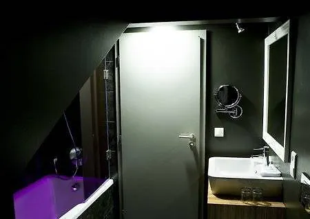 Hotel The Icon & Lounge 4*