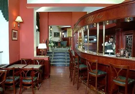 Ξενοδοχείο Carlton 4*