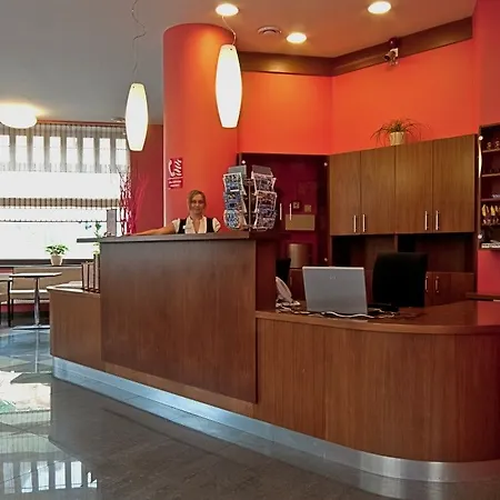 Hotell Gloria 4*