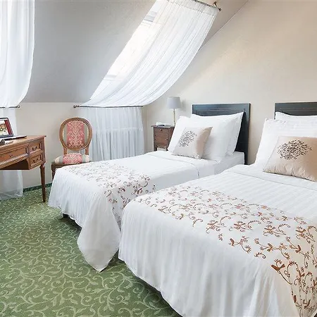 Angelis Hotel 4*