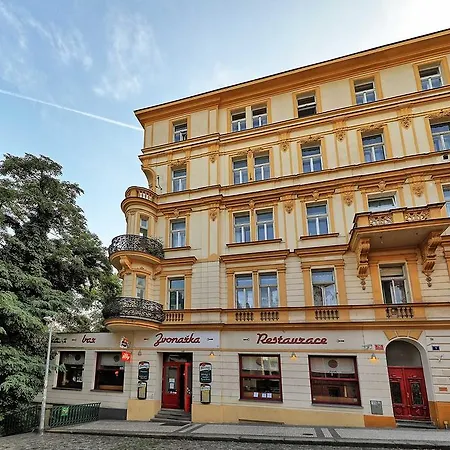 Safarikova Apartment *