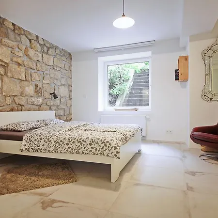 Apartment Kosatcova Prague