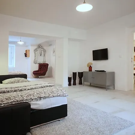 Kosatcova Apartment *