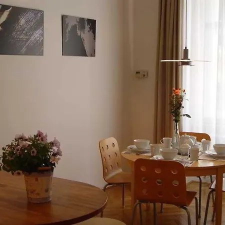 Luxury Jewish Quarter Apartment