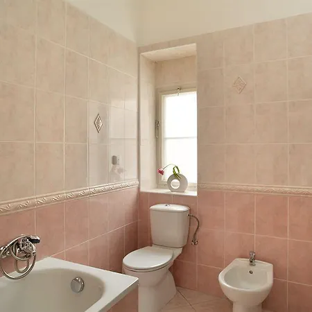 Aparthotel Abc Suites