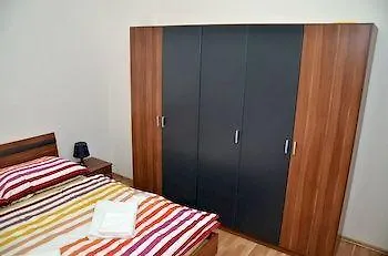 Mivos