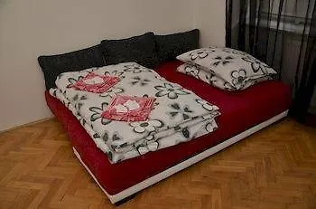 Mivos Prague