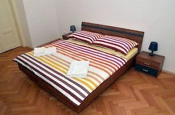 Mivos Apartment *