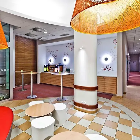 Ibis Mala Strana Hotel 3*