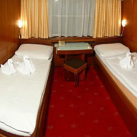Albatros Bådhotel