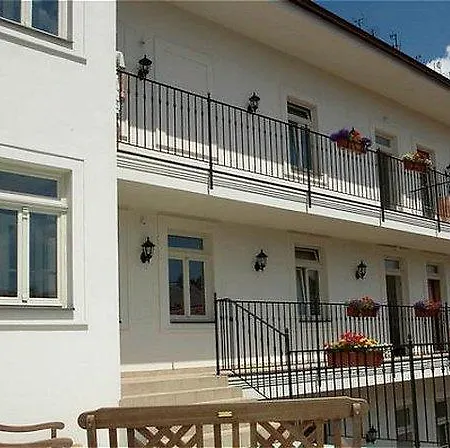 Angelis 4*