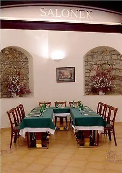 Ξενοδοχείο Carlton 4*