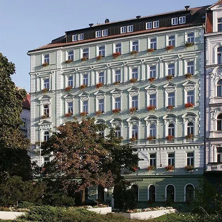 Garden Ξενοδοχείο 4*