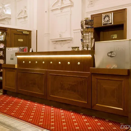 Boutique Seven Days 4*