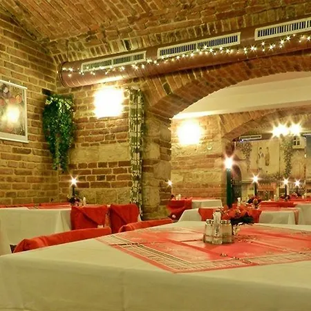 Alton Hotel 3*
