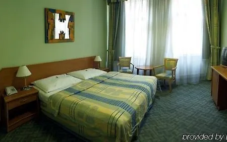 Ea Tosca Hotel 3*