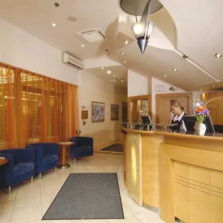 Ramada City Centre Hotell 4*