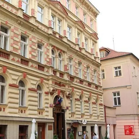 Szálloda Novomestsky 3*