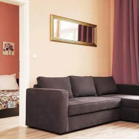 Royal Court Legerova 3* Praga