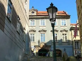 U Zlate Podkovy *