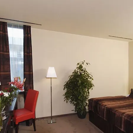 Szálloda Ea Crystal Palace 4*