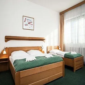 Oya Hotel 3*