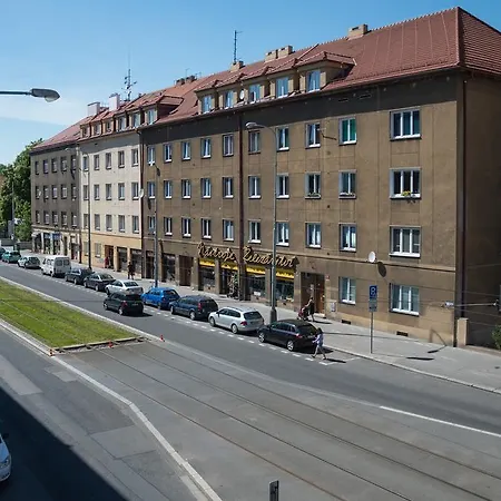 Cozy With Terrace Near Castle Apartmán Praha