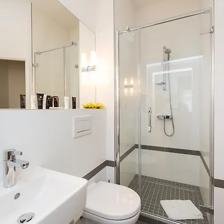 To Live Apartment *