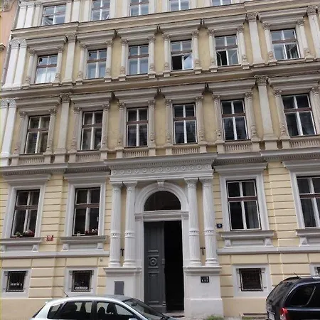 The Modern Apartment