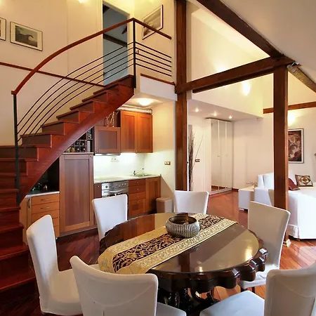 Salvator - By Apartament