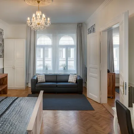 Veleslavinova - Old Town Apartment *