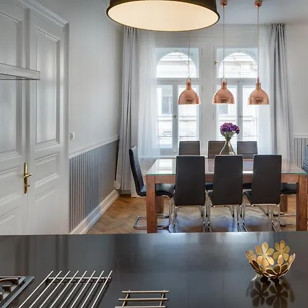 Veleslavinova - Old Town Apartment *
