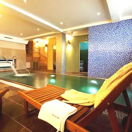 Relax 4* Prague