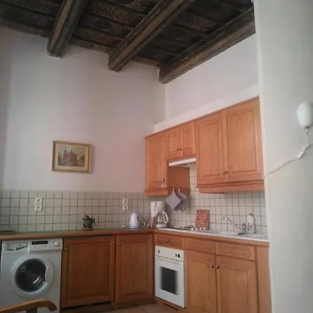 Vlasska Apartment *