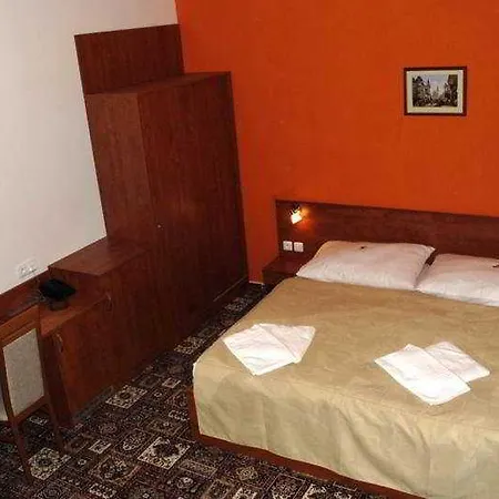 De Luxe