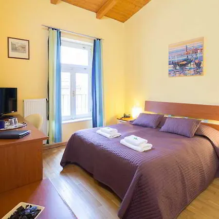 Lounge Hotel 3*