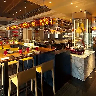 Four Seasons 5* Prague