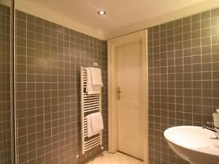 Mostecka 12 Hotel