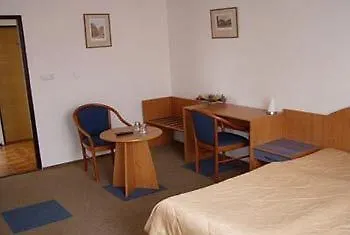 Inn Bob