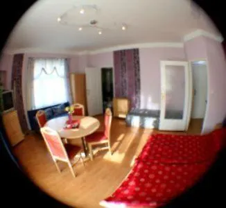 Julie Guest house 3*