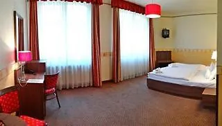 Hotel Ostrůvek 3*