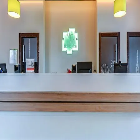 酒店 布拉格机场假日酒店 4*